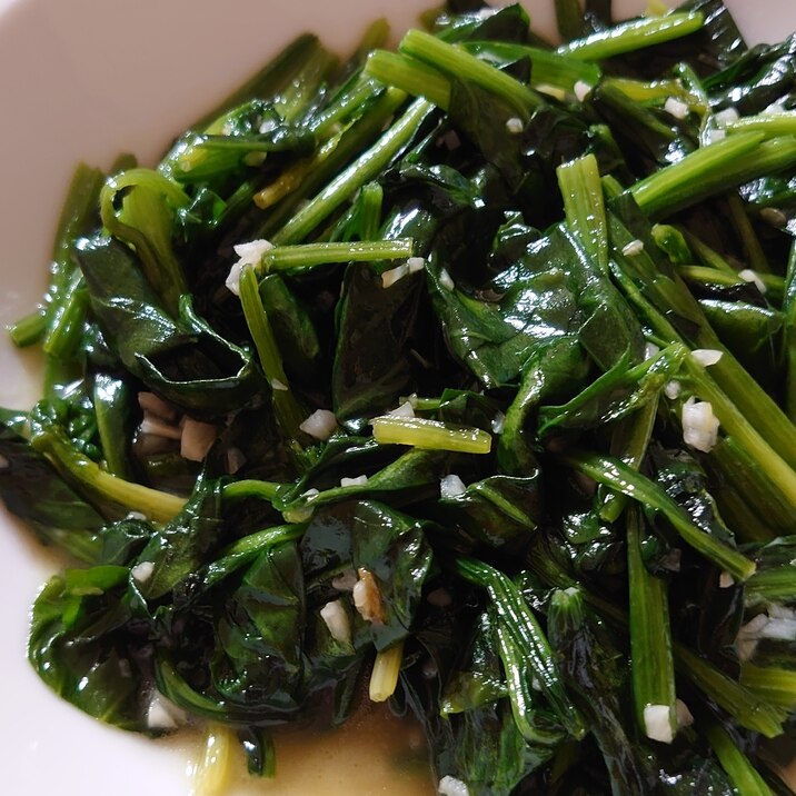 ほうれん草の中華風ニンニク炒め(青菜炒め)